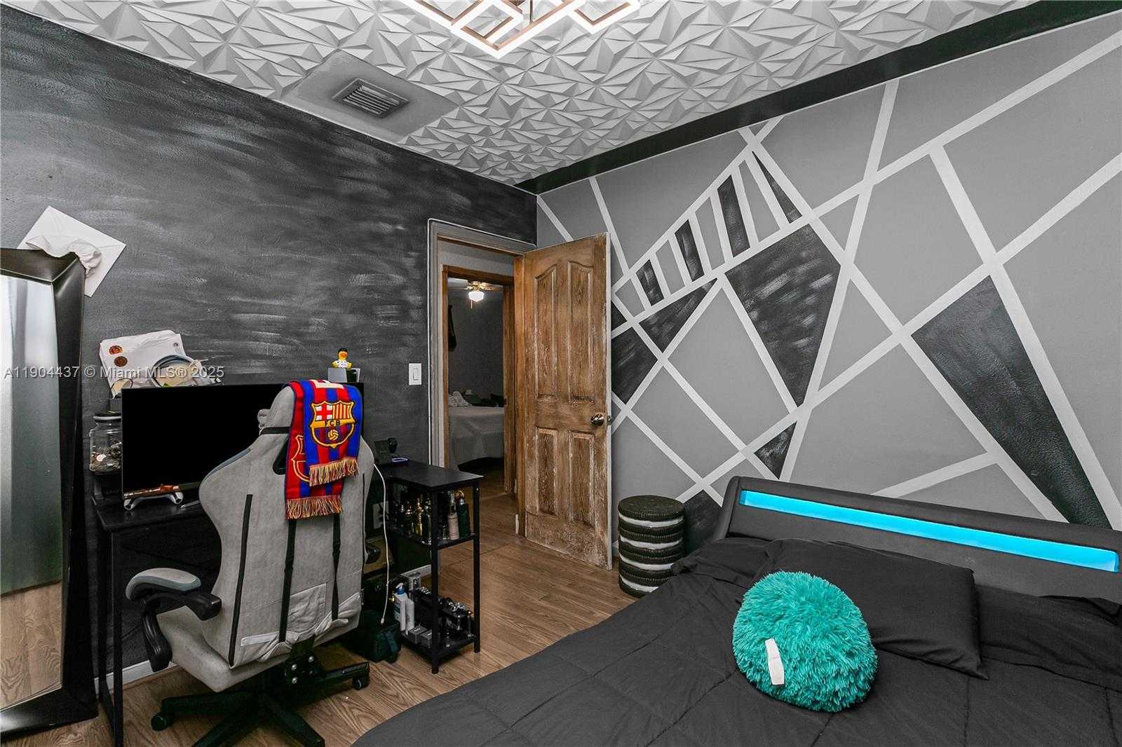 Small Image of 3311 NORTH WEST 171ST ST, Miami Gardens Number 17