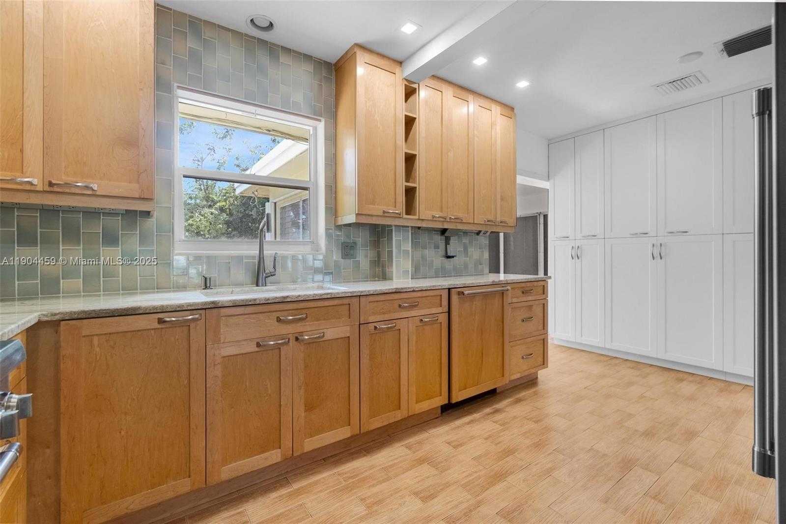 Small Image of 740 NORTH EAST 8TH ST, Pompano Beach Number 12