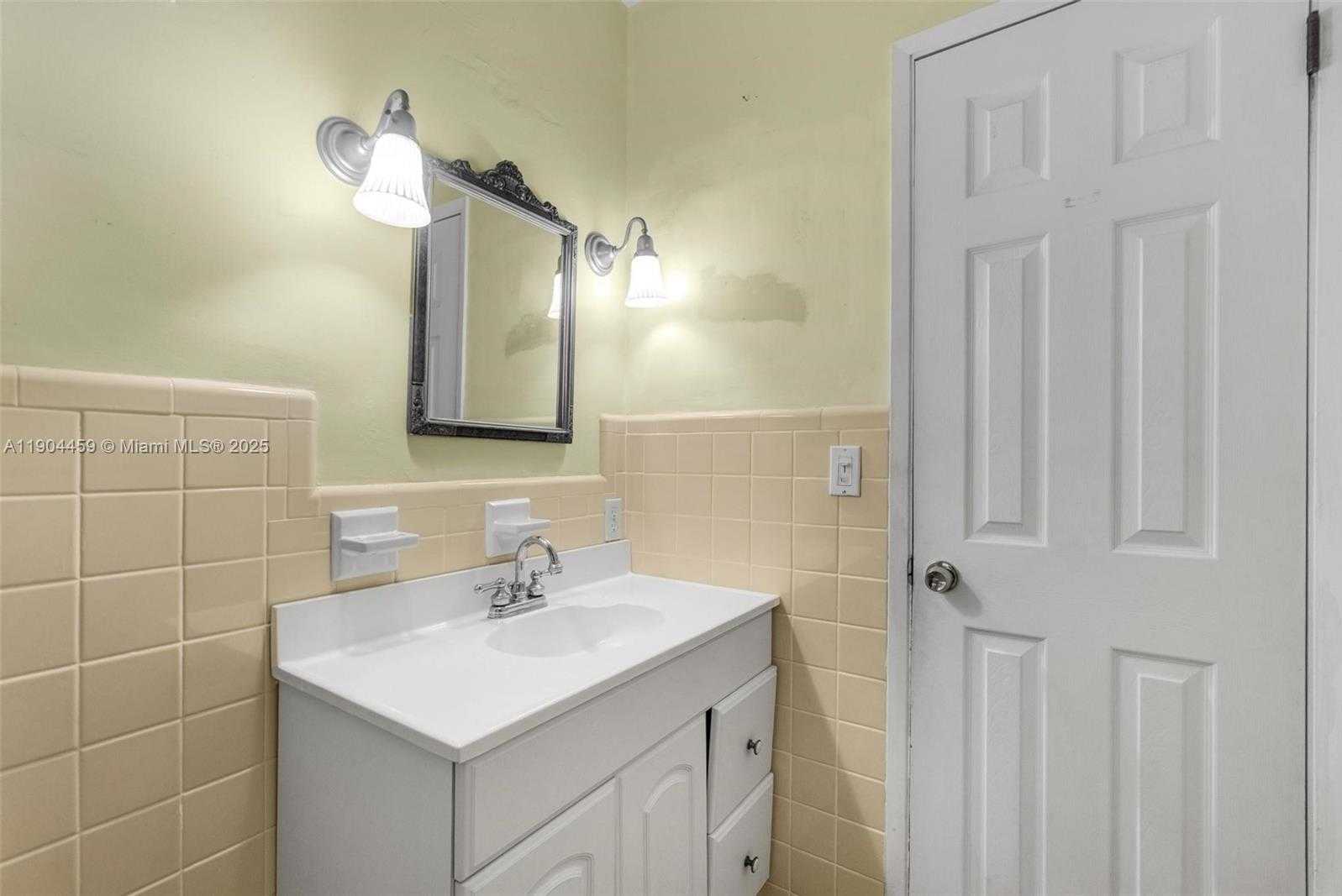 Small Image of 740 NORTH EAST 8TH ST, Pompano Beach Number 23