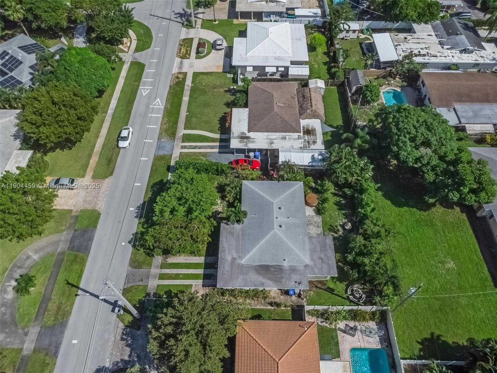 Small Image of 740 NORTH EAST 8TH ST, Pompano Beach Number 36