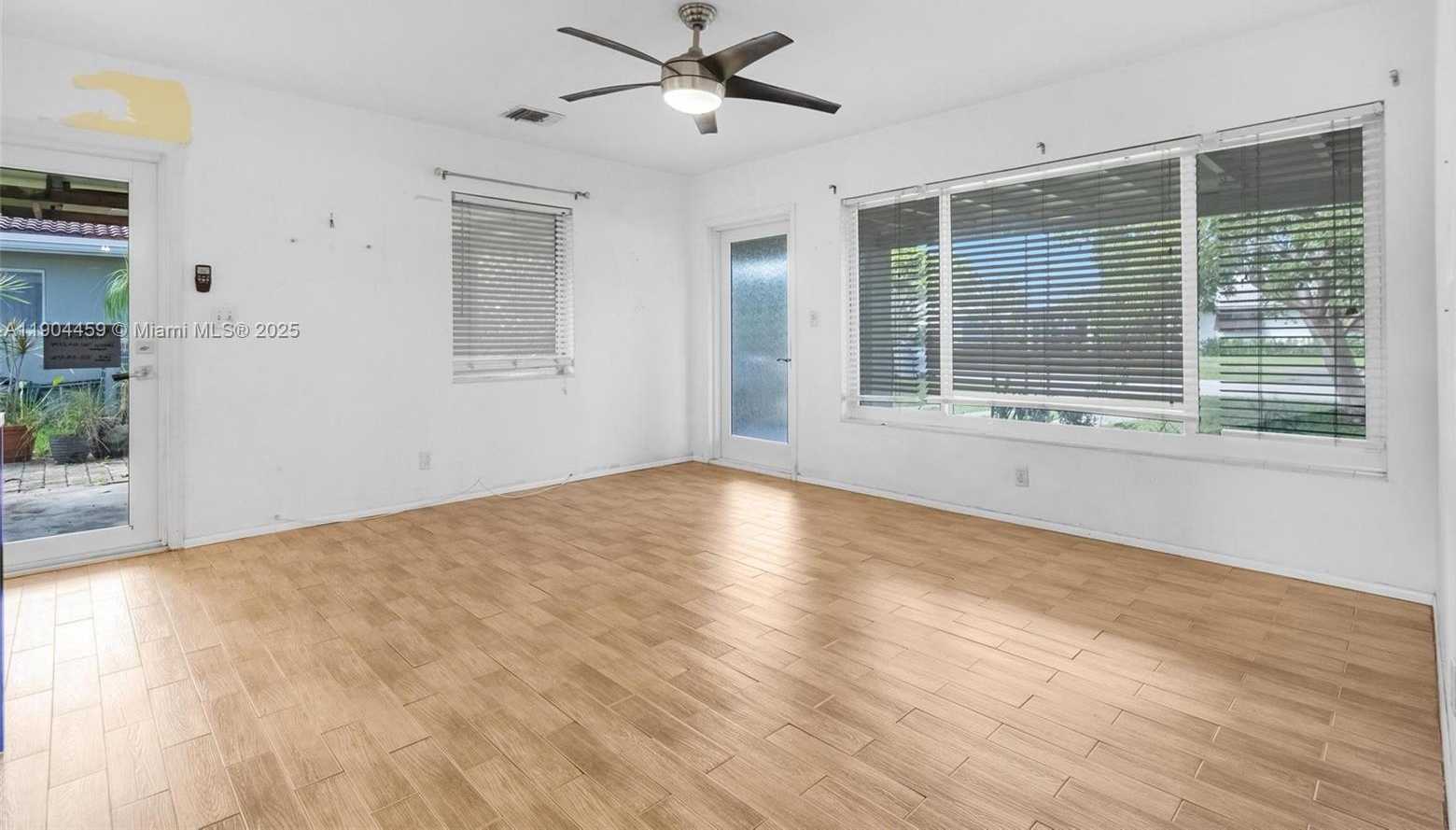 Small Image of 740 NORTH EAST 8TH ST, Pompano Beach Number 4