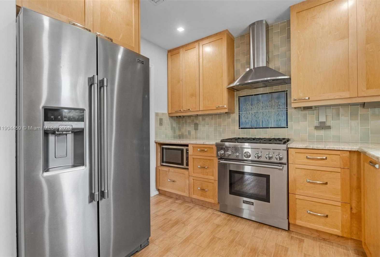 Small Image of 740 NORTH EAST 8TH ST, Pompano Beach Number 7