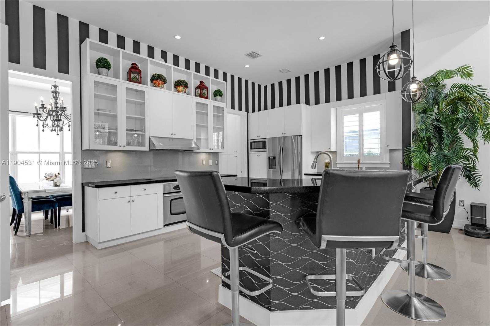 Small Image of 7260 SOUTH WEST 164TH TER, Palmetto Bay Number 12