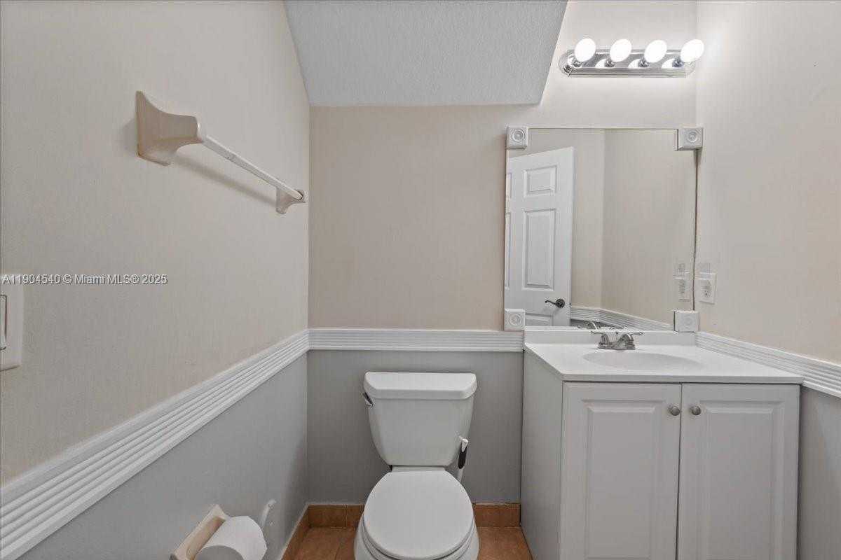 Small Image of 12720 SOUTH WEST 49TH CT, Miramar Number 19