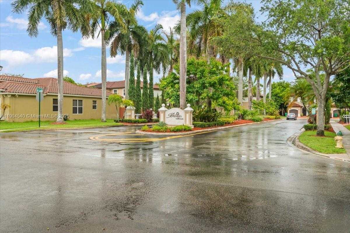 Small Image of 12720 SOUTH WEST 49TH CT, Miramar Number 25