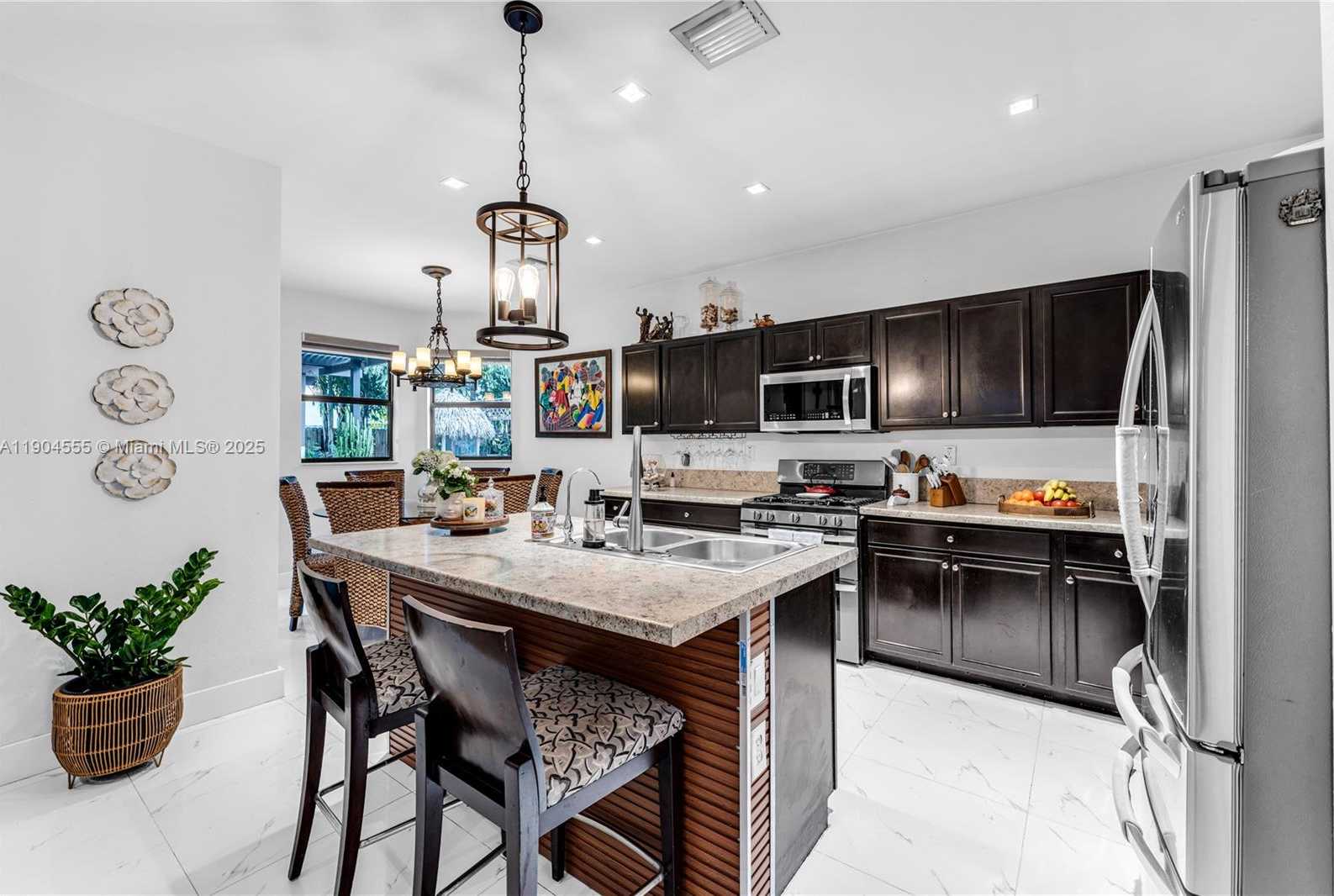 Small Image of 655 SOUTH EAST 37TH TER, Homestead Number 34