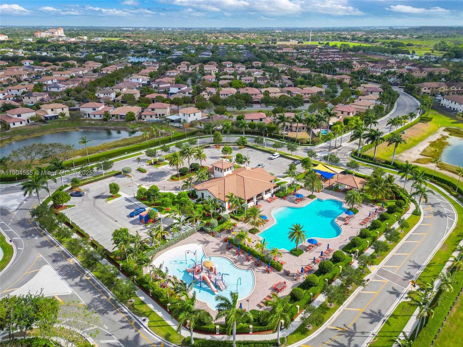 Small Image of 655 SOUTH EAST 37TH TER, Homestead Number 40