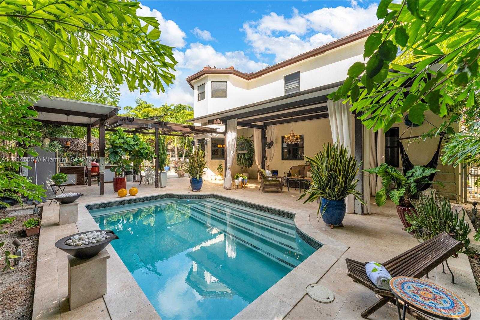 Small Image of 655 SOUTH EAST 37TH TER, Homestead Number 5