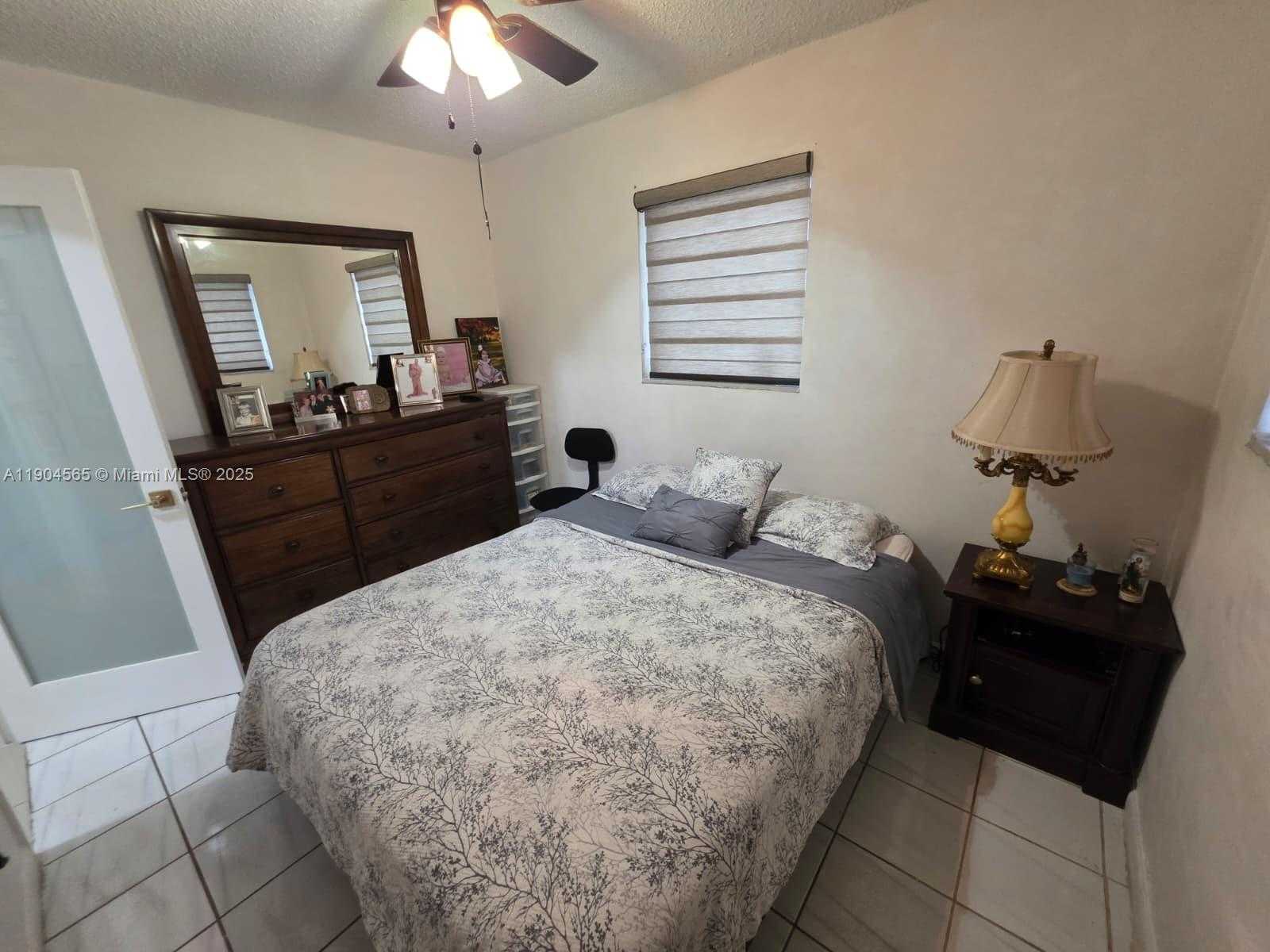 Small Image of 7510 GRANADA BLVD, Miramar Number 19