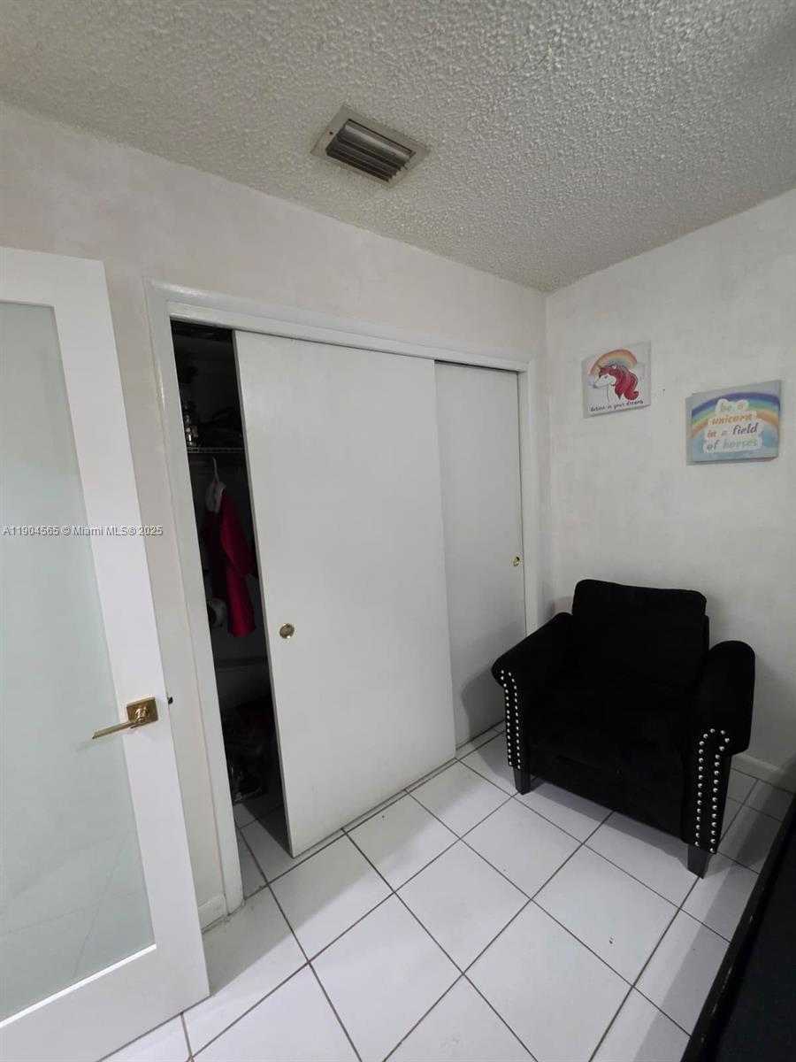 Small Image of 7510 GRANADA BLVD, Miramar Number 22