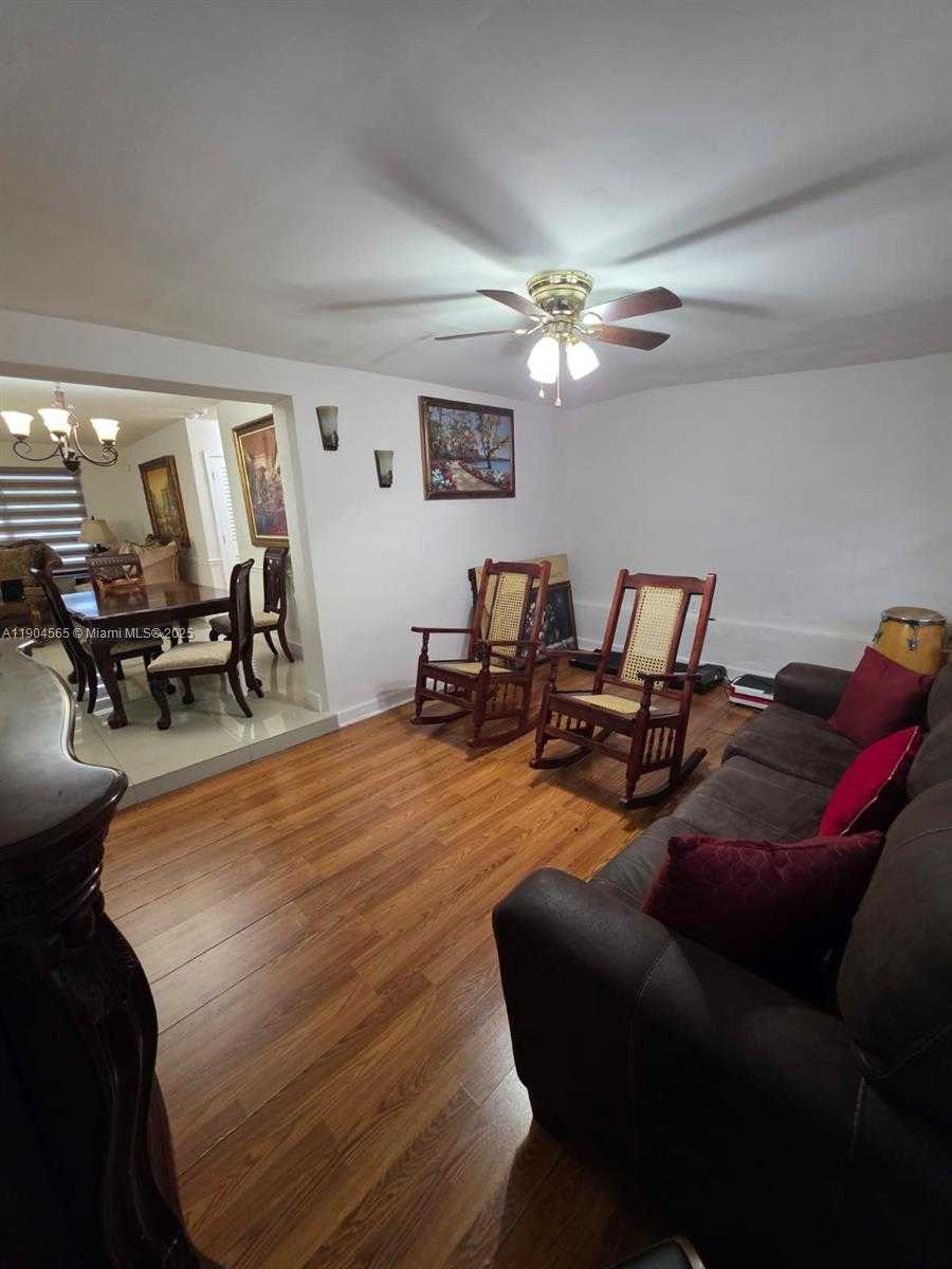 Small Image of 7510 GRANADA BLVD, Miramar Number 30