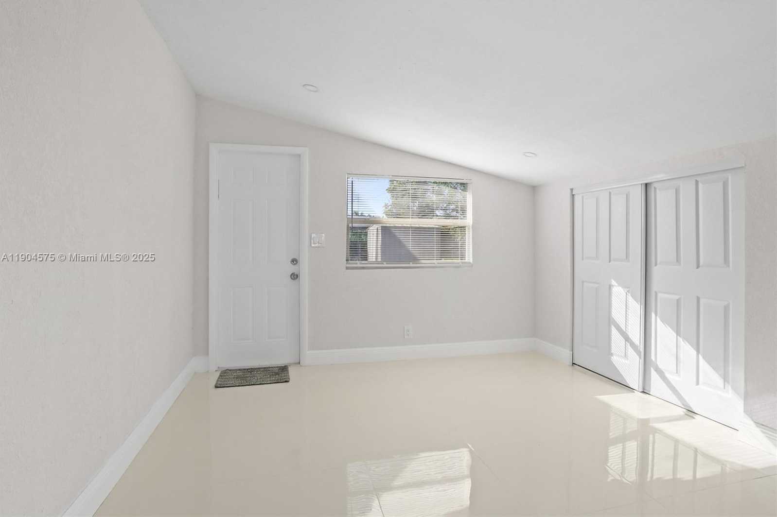 Small Image of 1430 NORTH 65TH AVE, Hollywood Number 18