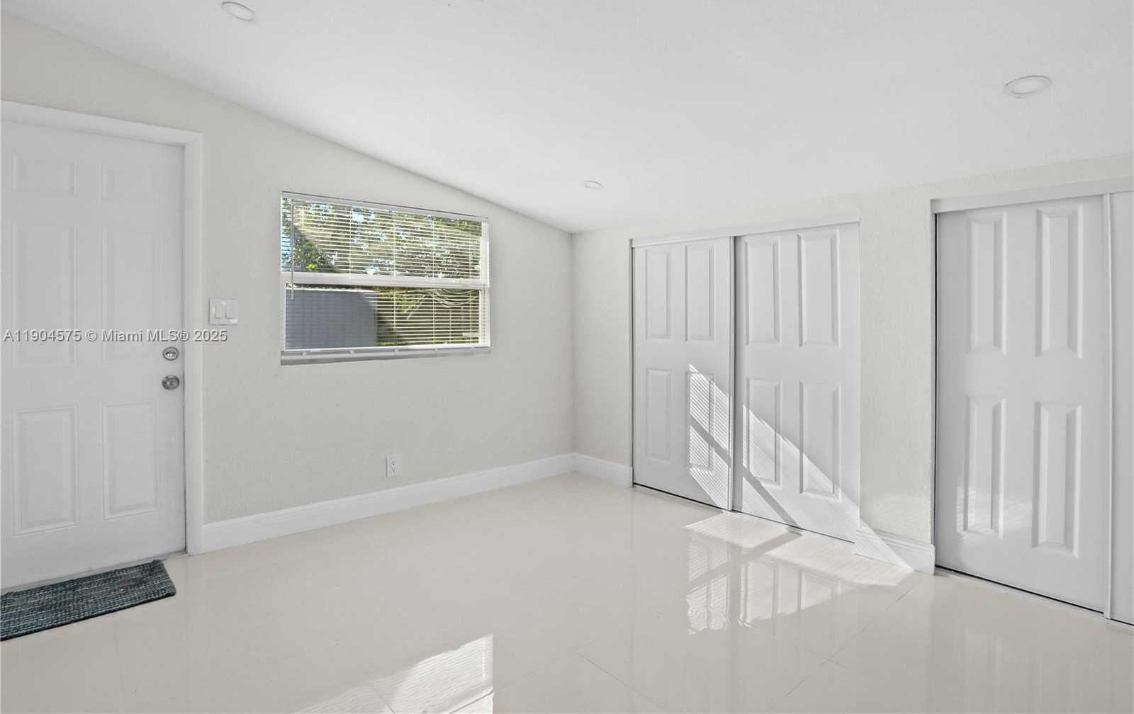 Small Image of 1430 NORTH 65TH AVE, Hollywood Number 19