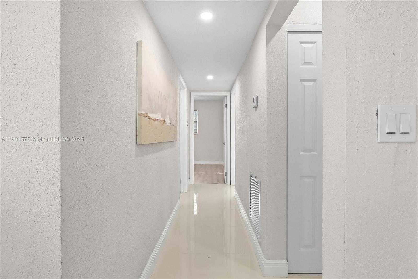 Small Image of 1430 NORTH 65TH AVE, Hollywood Number 46