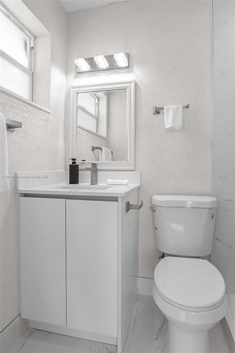 Small Image of 1430 NORTH 65TH AVE, Hollywood Number 53