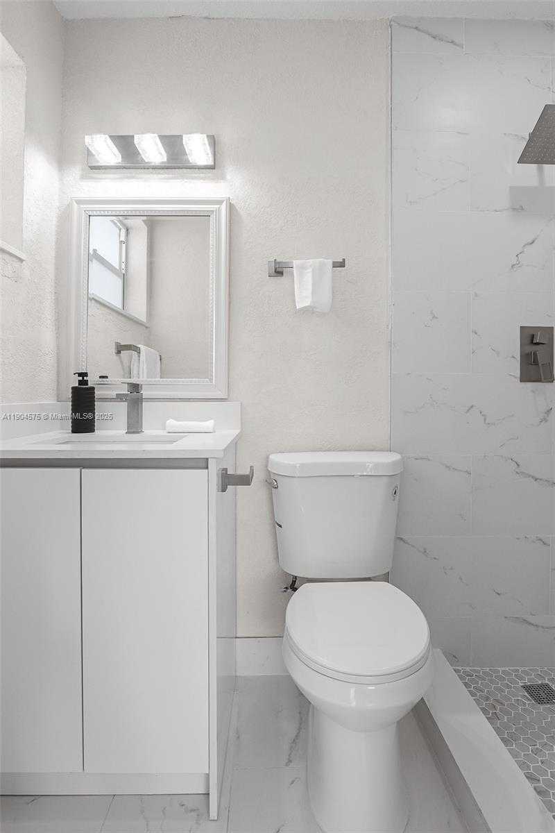 Small Image of 1430 NORTH 65TH AVE, Hollywood Number 54