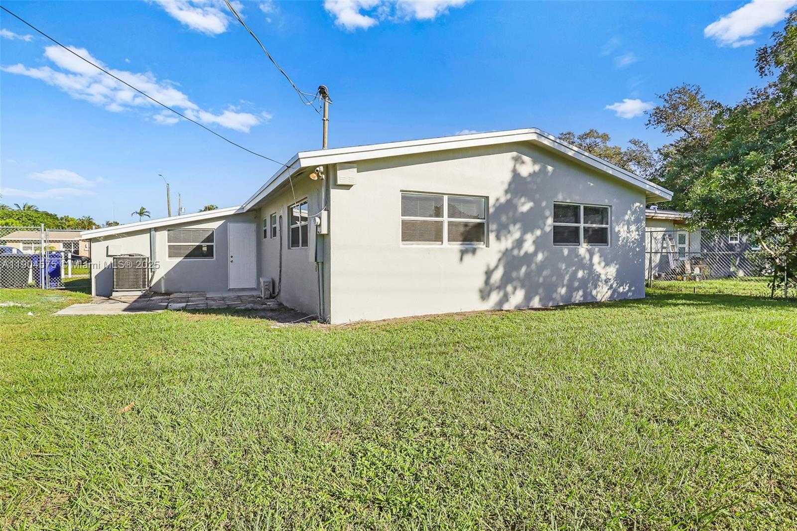 Small Image of 1430 NORTH 65TH AVE, Hollywood Number 68