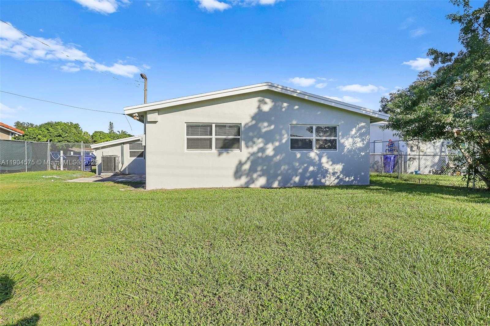 Small Image of 1430 NORTH 65TH AVE, Hollywood Number 71