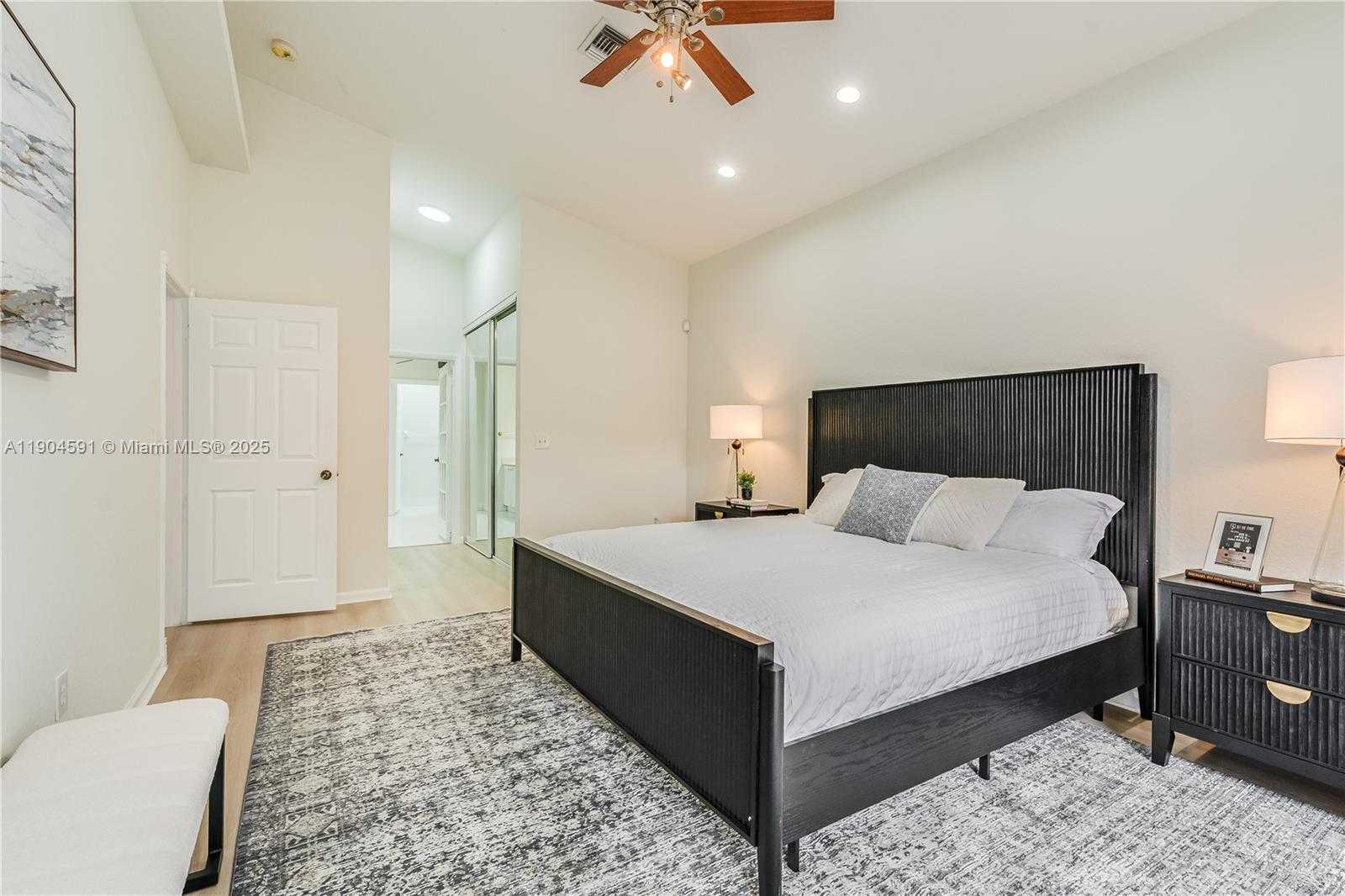 Small Image of 15750 NORTH WEST 16TH CT, Pembroke Pines Number 11