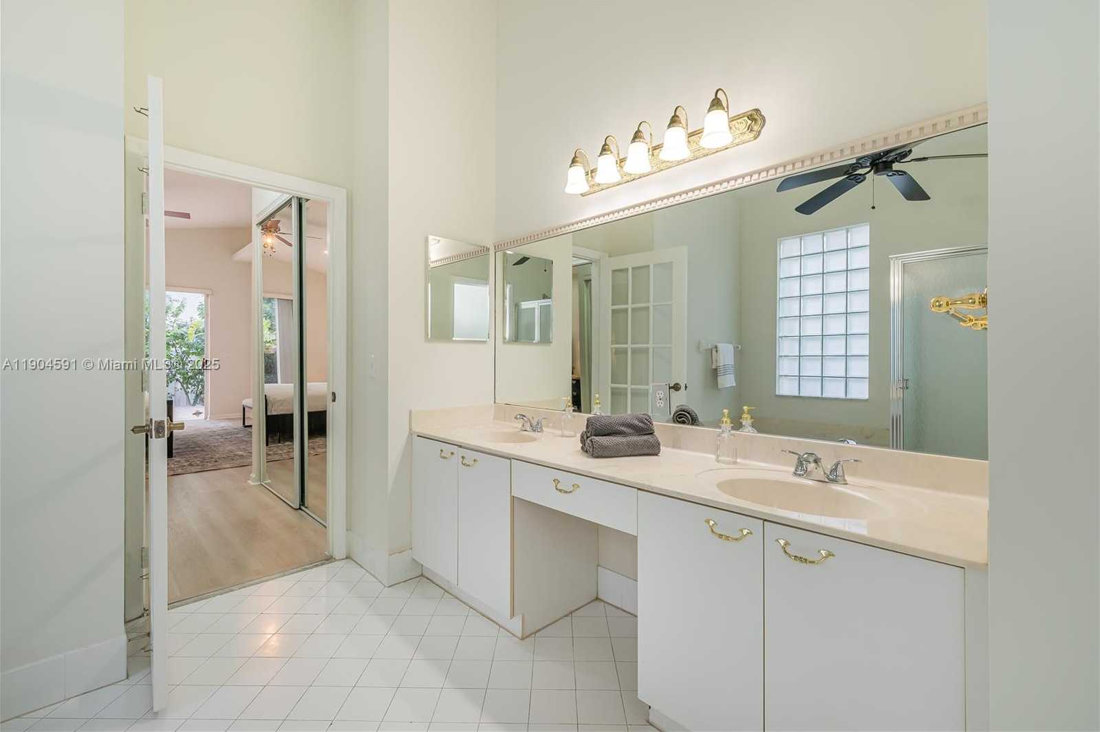 Small Image of 15750 NORTH WEST 16TH CT, Pembroke Pines Number 12