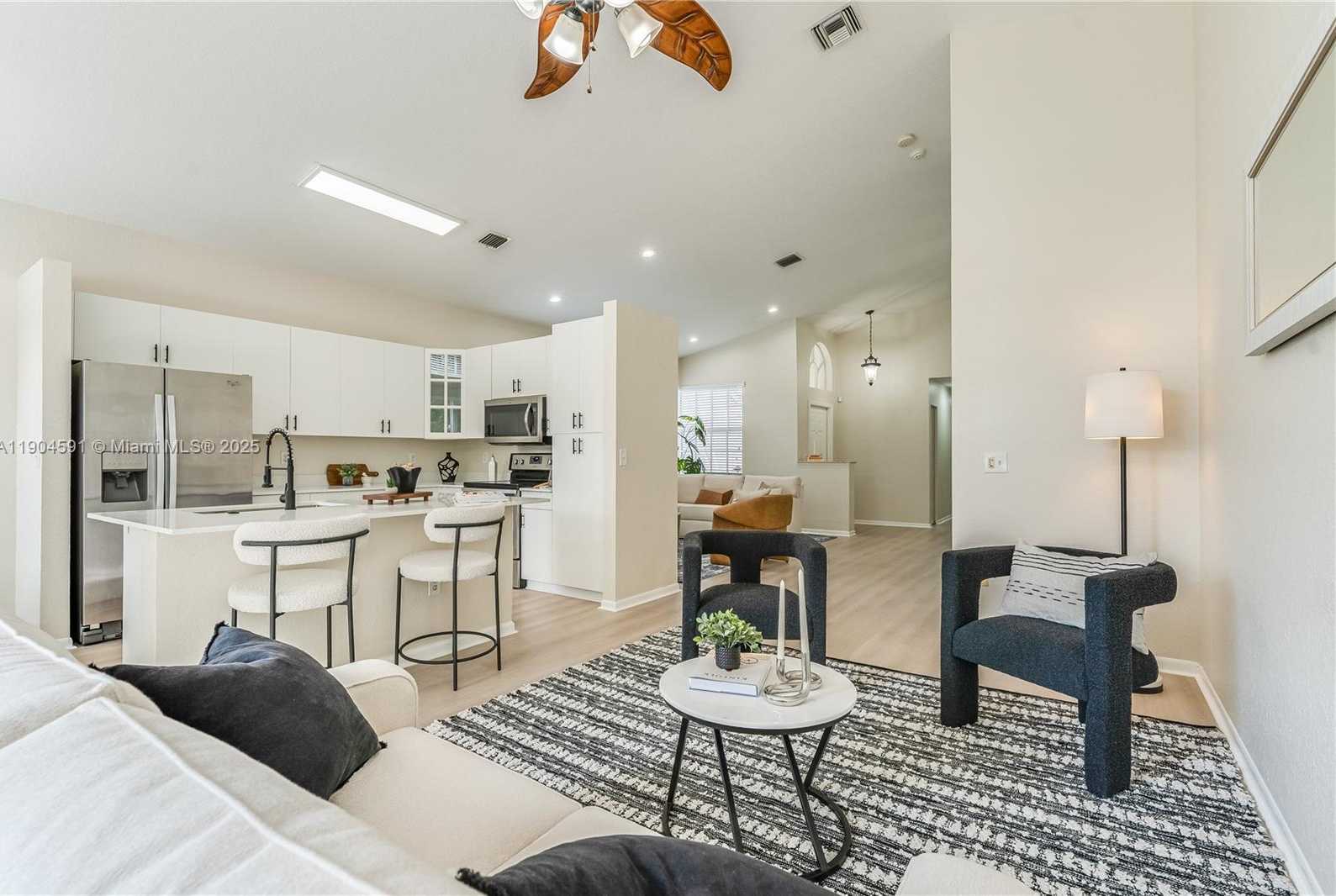 Small Image of 15750 NORTH WEST 16TH CT, Pembroke Pines Number 16