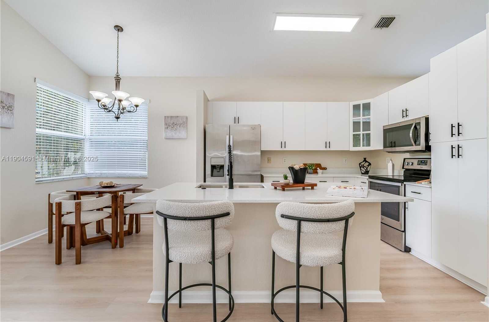 Small Image of 15750 NORTH WEST 16TH CT, Pembroke Pines Number 17