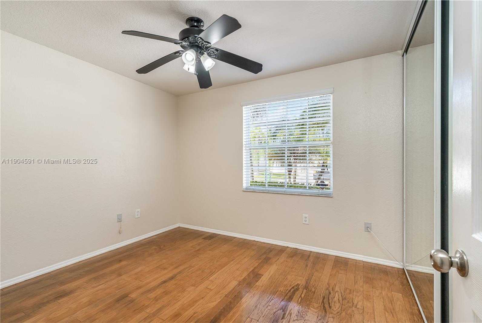 Small Image of 15750 NORTH WEST 16TH CT, Pembroke Pines Number 21