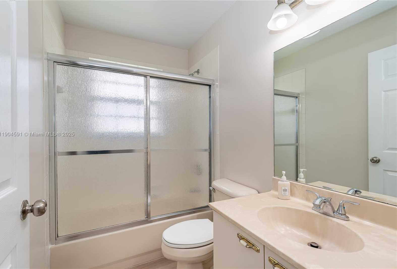 Small Image of 15750 NORTH WEST 16TH CT, Pembroke Pines Number 22