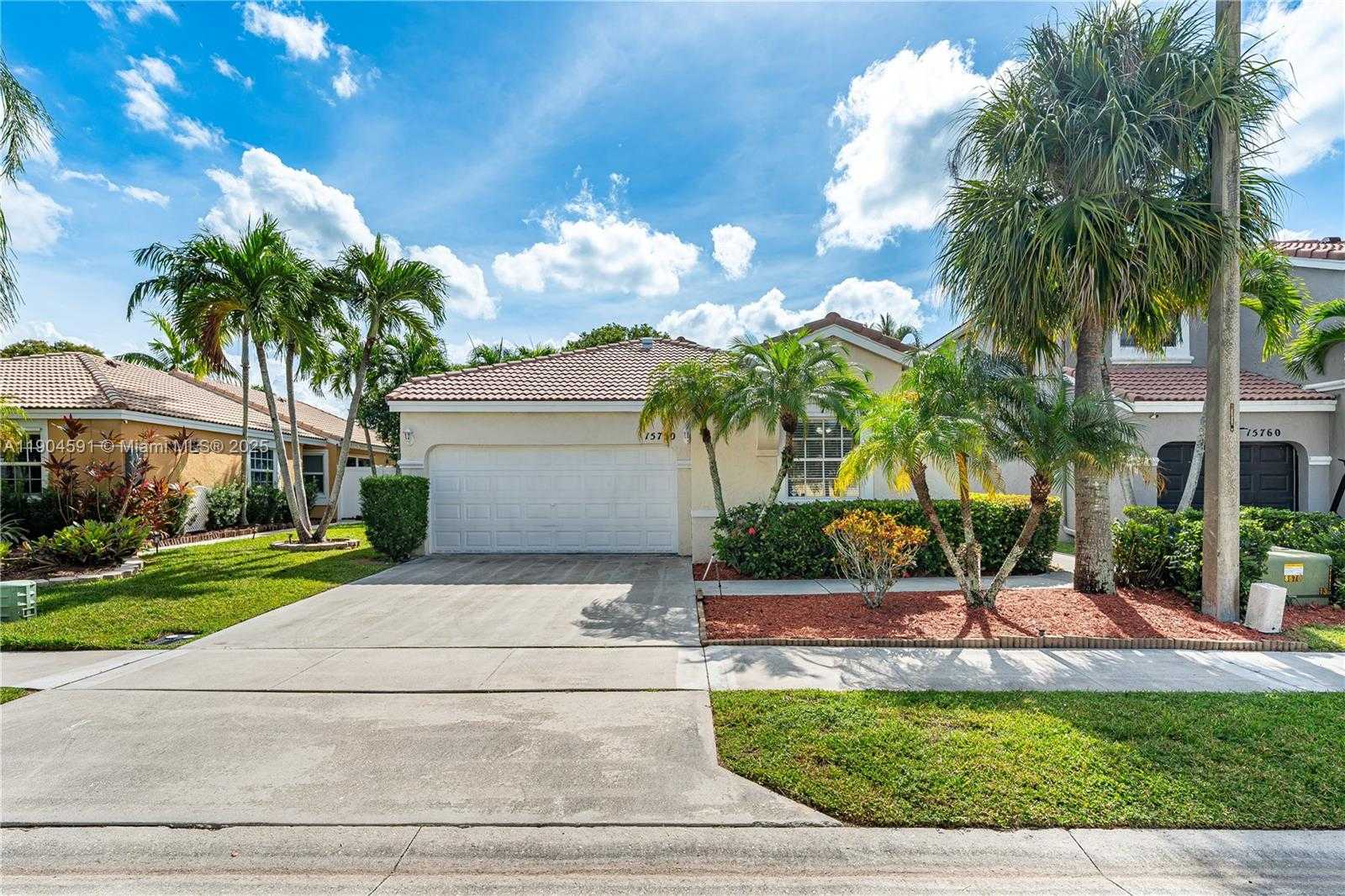 Small Image of 15750 NORTH WEST 16TH CT, Pembroke Pines Number 28