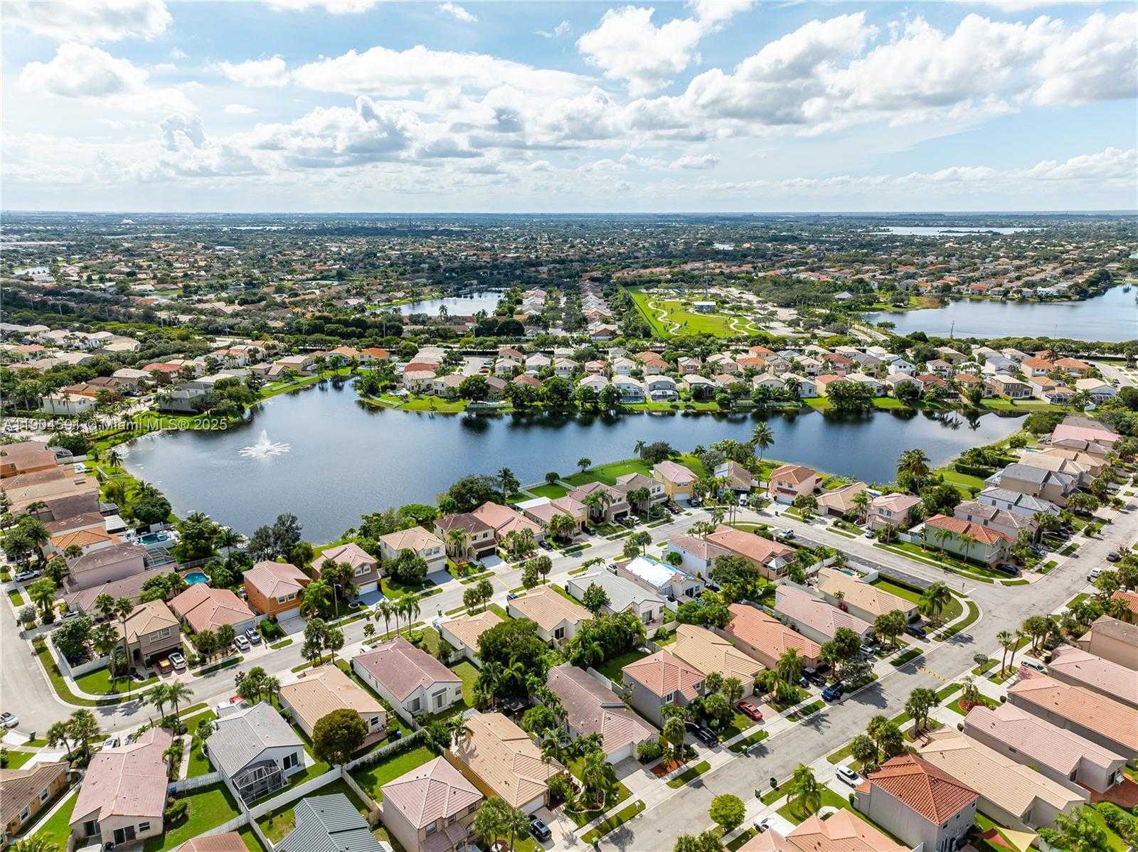 Small Image of 15750 NORTH WEST 16TH CT, Pembroke Pines Number 30