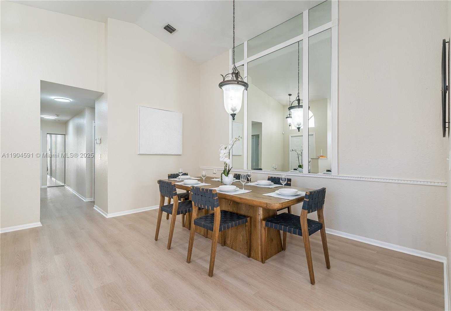 Small Image of 15750 NORTH WEST 16TH CT, Pembroke Pines Number 4