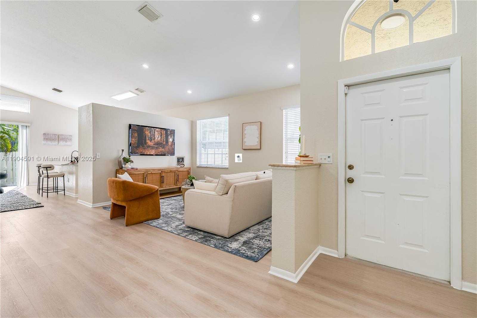 Small Image of 15750 NORTH WEST 16TH CT, Pembroke Pines Number 6