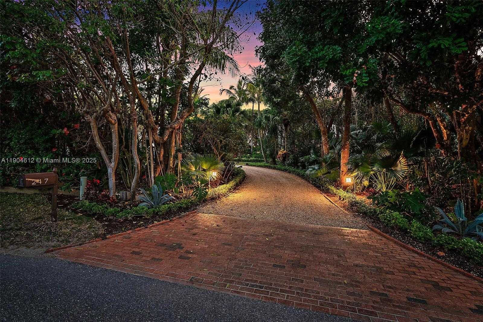 Small Image of 247 SOUTH BEACH RD, Jupiter Island Number 47