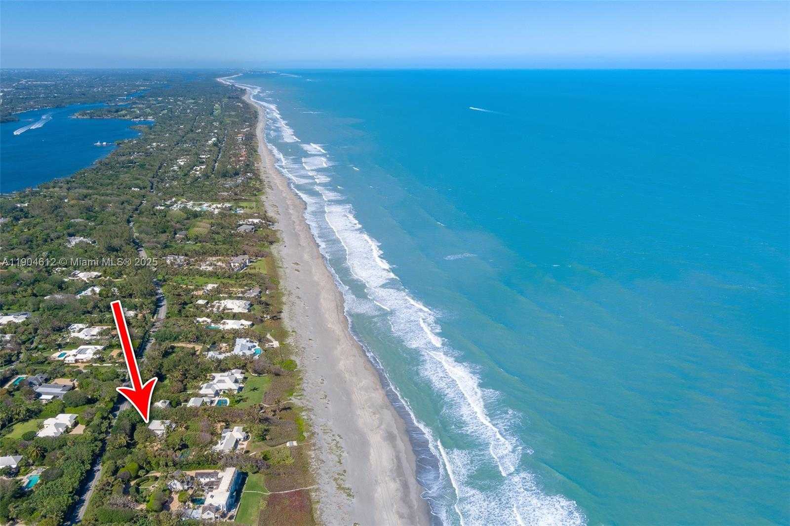 Small Image of 247 SOUTH BEACH RD, Jupiter Island Number 5