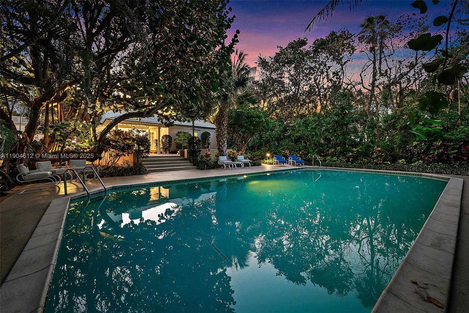 Small Image of 247 SOUTH BEACH RD, Jupiter Island Number 51