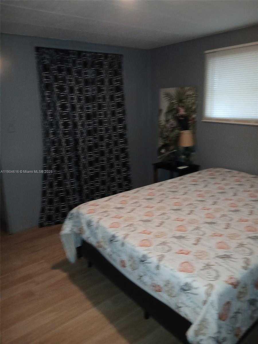 Small Image of 1860 SOUTH WEST 83RD TER, Davie Number 8