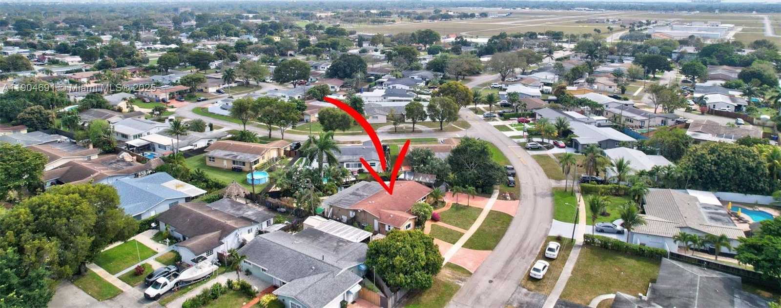 Small Image of 421 NORTH WEST 77TH WAY, Pembroke Pines Number 6