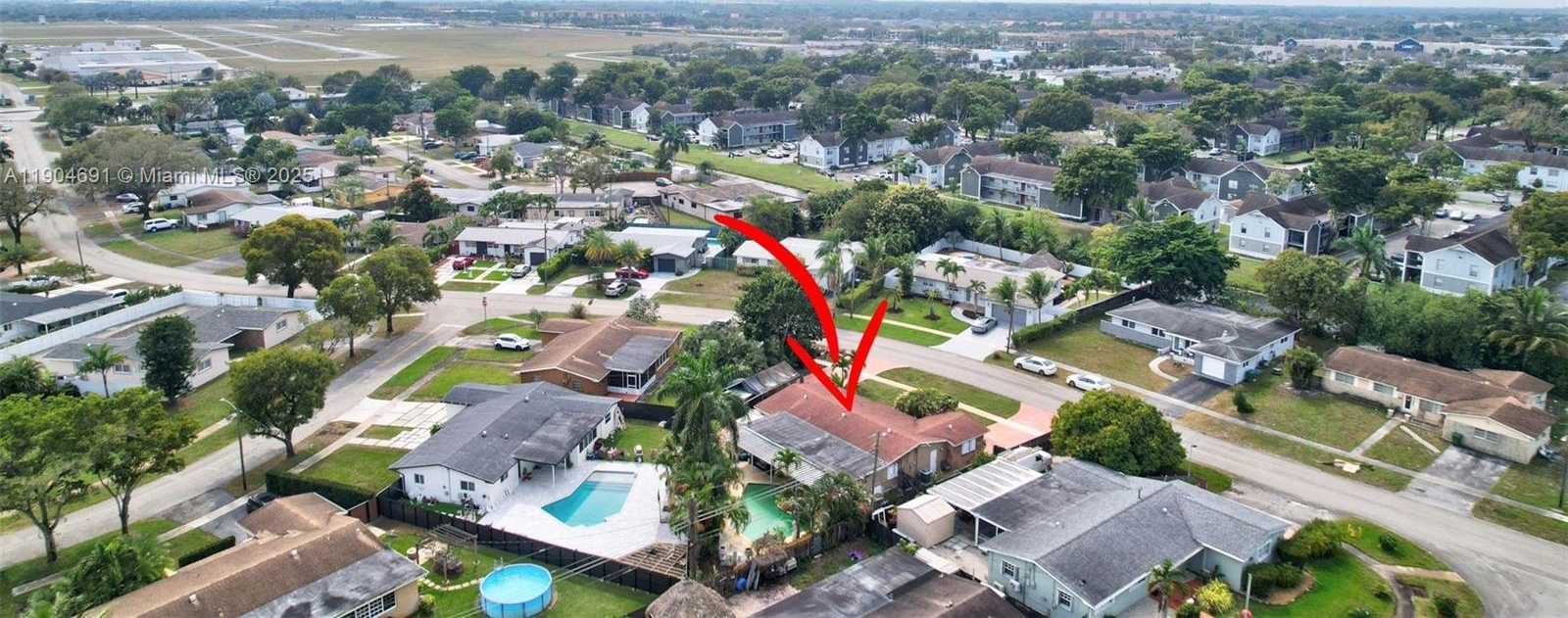 Small Image of 421 NORTH WEST 77TH WAY, Pembroke Pines Number 7