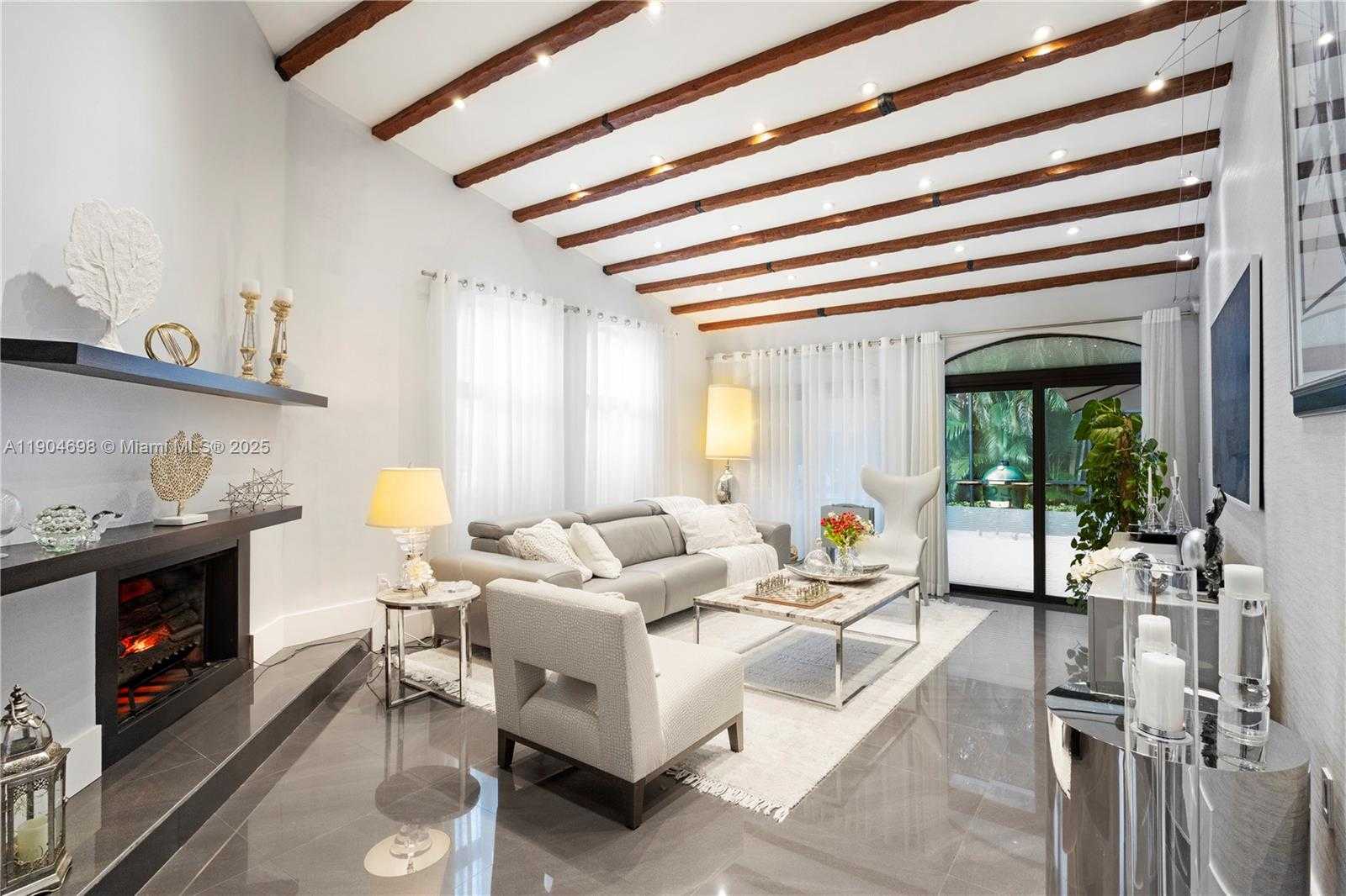 Small Image of 9320 NORTH WEST 48TH DORAL TER, Doral Number 10