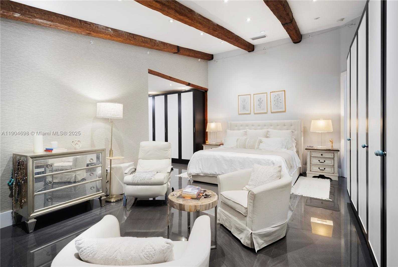 Small Image of 9320 NORTH WEST 48TH DORAL TER, Doral Number 23