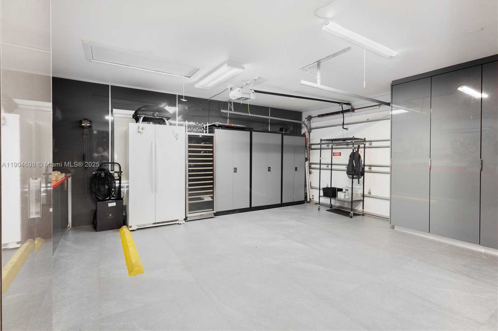 Small Image of 9320 NORTH WEST 48TH DORAL TER, Doral Number 31