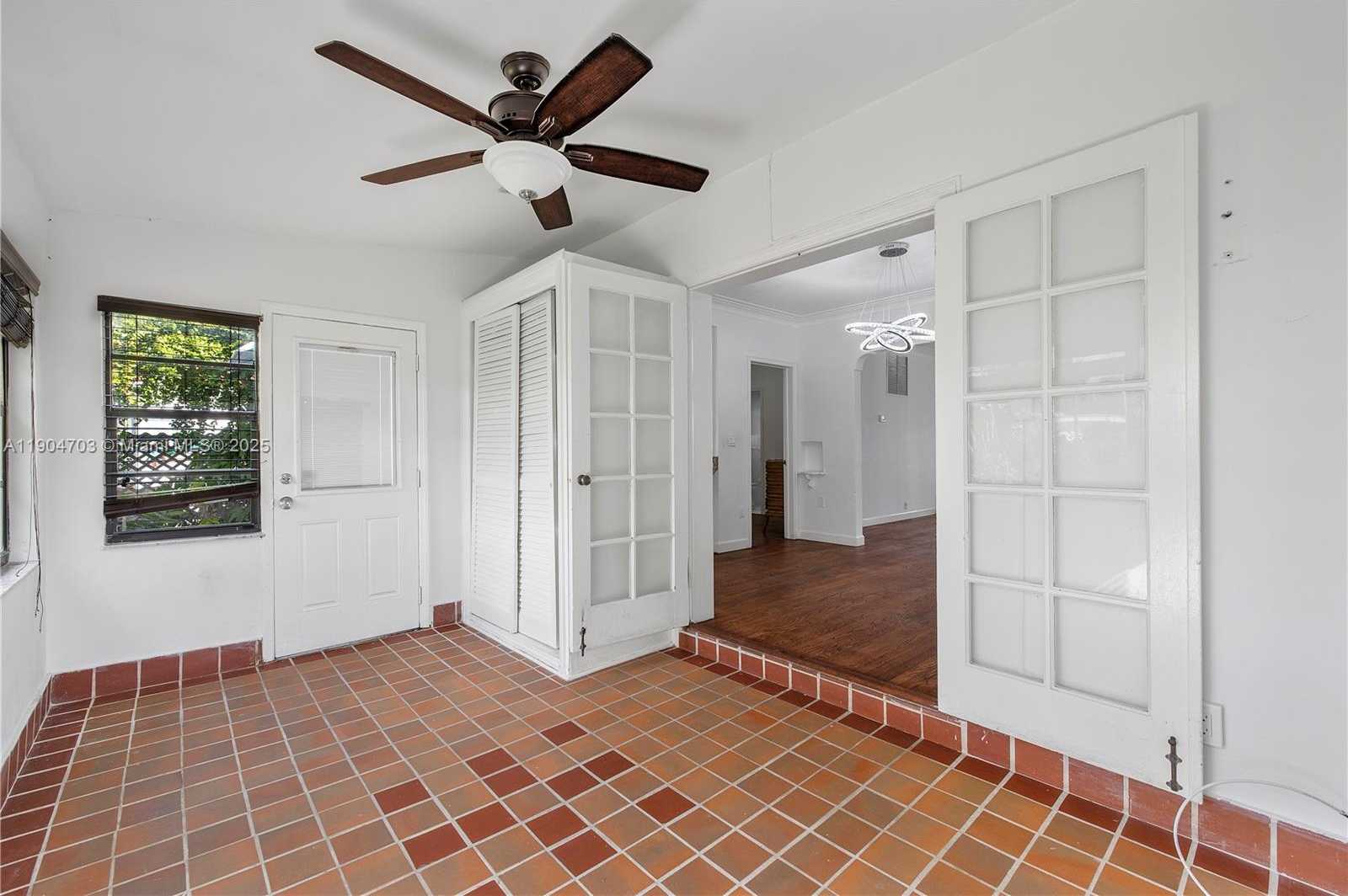 Small Image of 8826 EMERSON AVE, Surfside Number 18