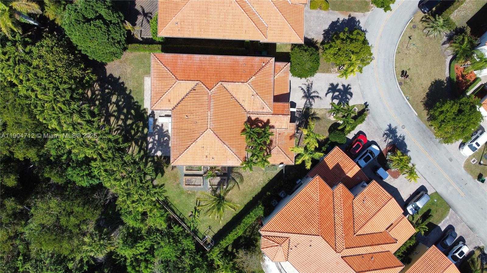 Small Image of 18704 SOUTH WEST 76TH CT, Cutler Bay Number 40