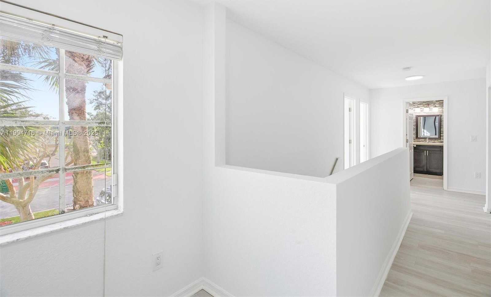 Small Image of 4628 SOUTH WEST 125TH LN, Miramar Number 17