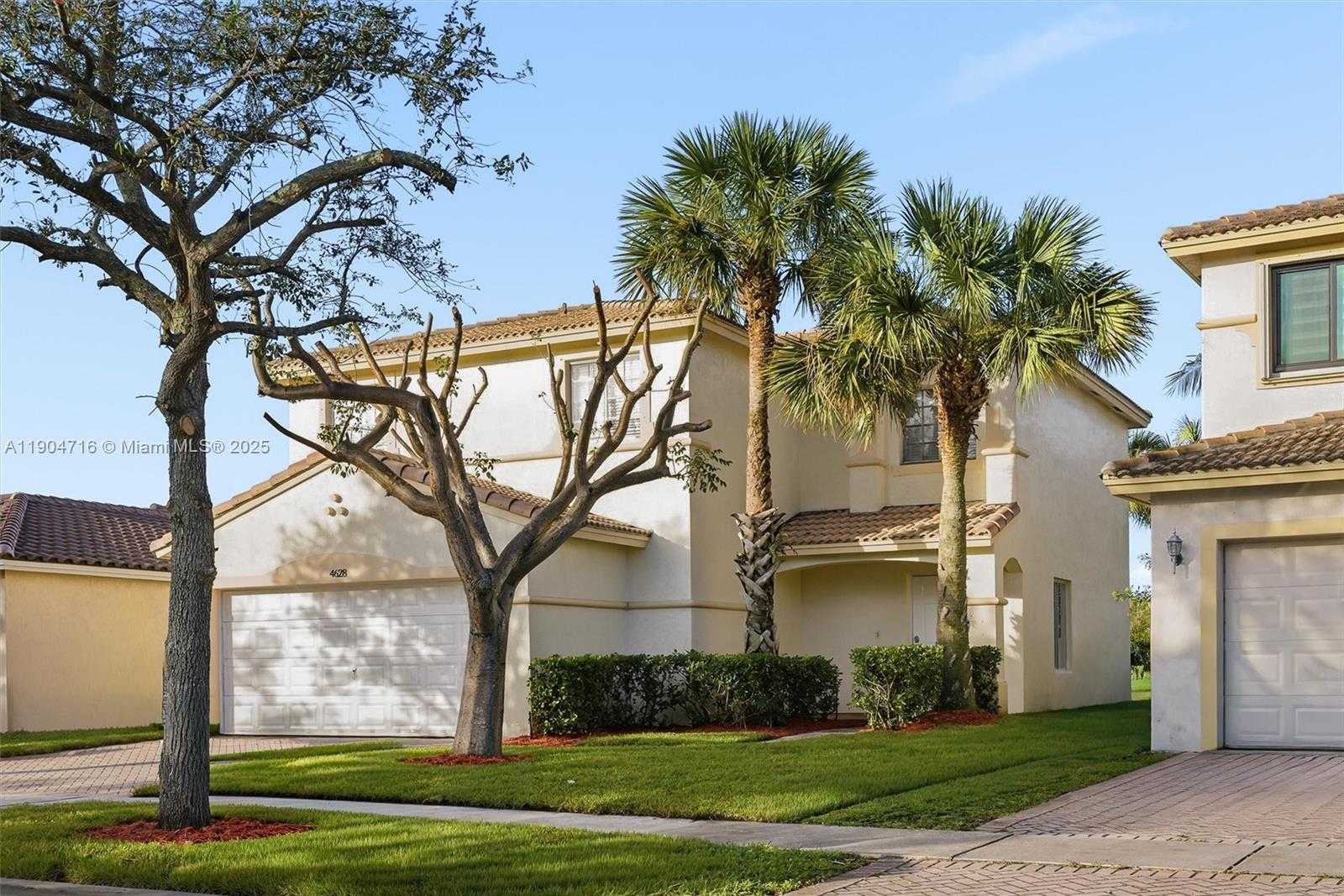 Small Image of 4628 SOUTH WEST 125TH LN, Miramar Number 2