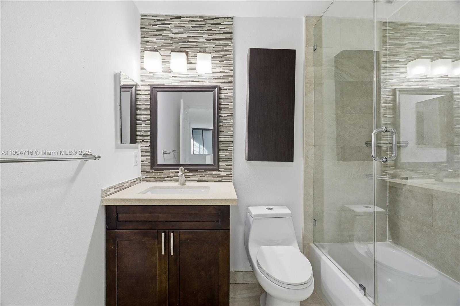 Small Image of 4628 SOUTH WEST 125TH LN, Miramar Number 33