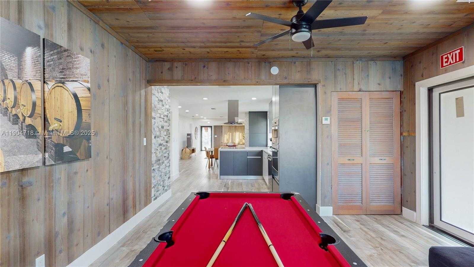 Small Image of 2525 GARFIELD ST, Hollywood Number 22