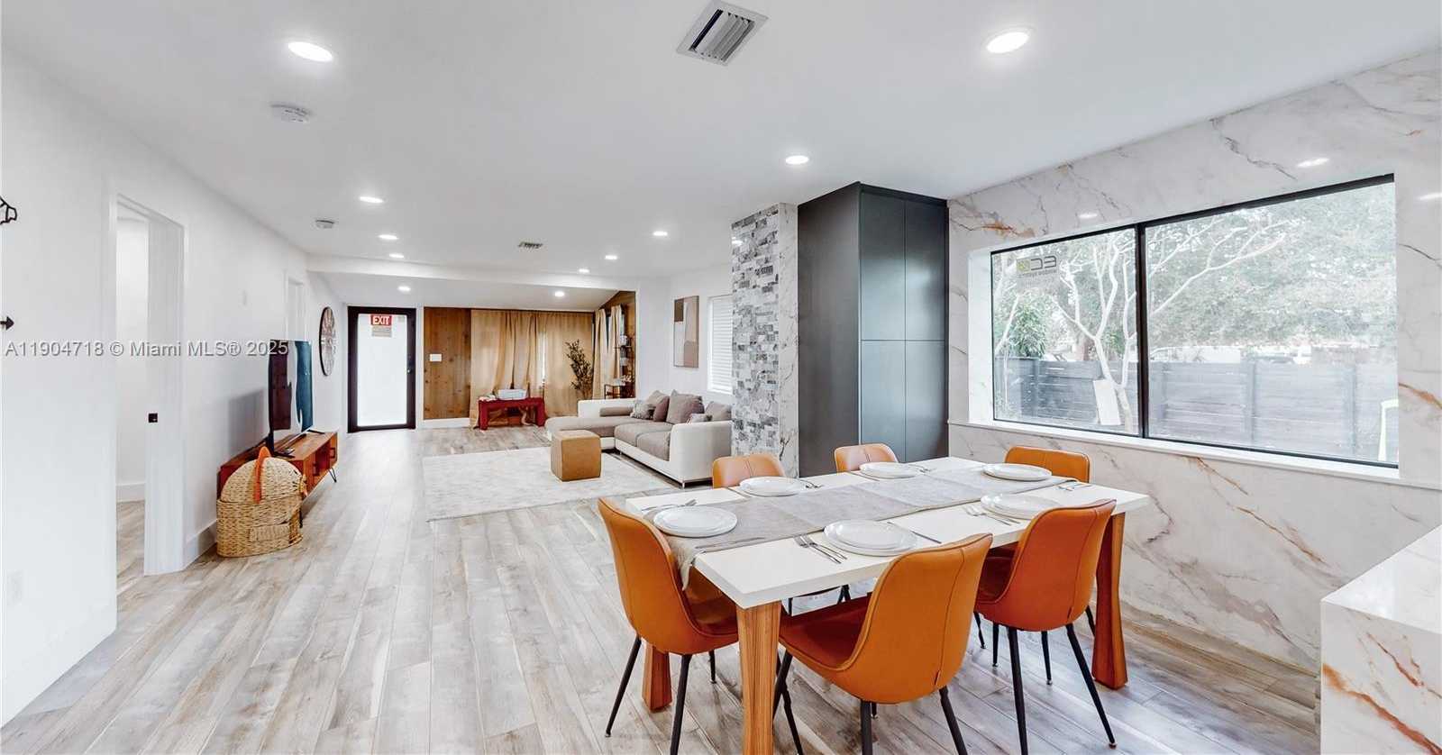 Small Image of 2525 GARFIELD ST, Hollywood Number 47