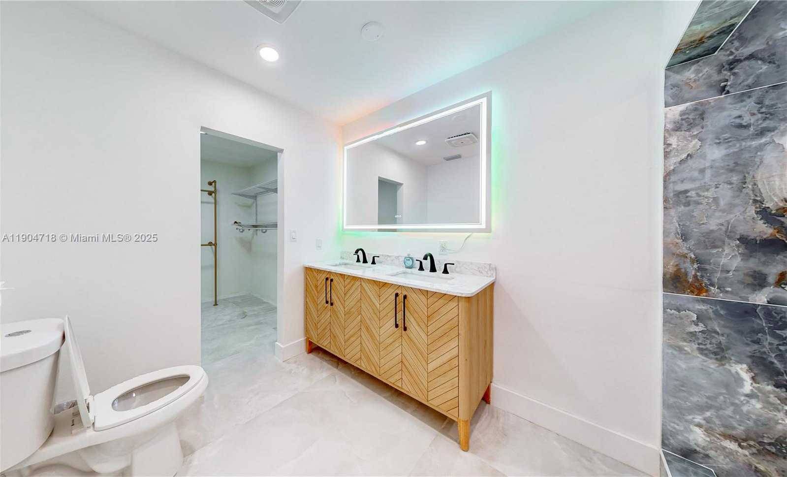 Small Image of 2525 GARFIELD ST, Hollywood Number 49