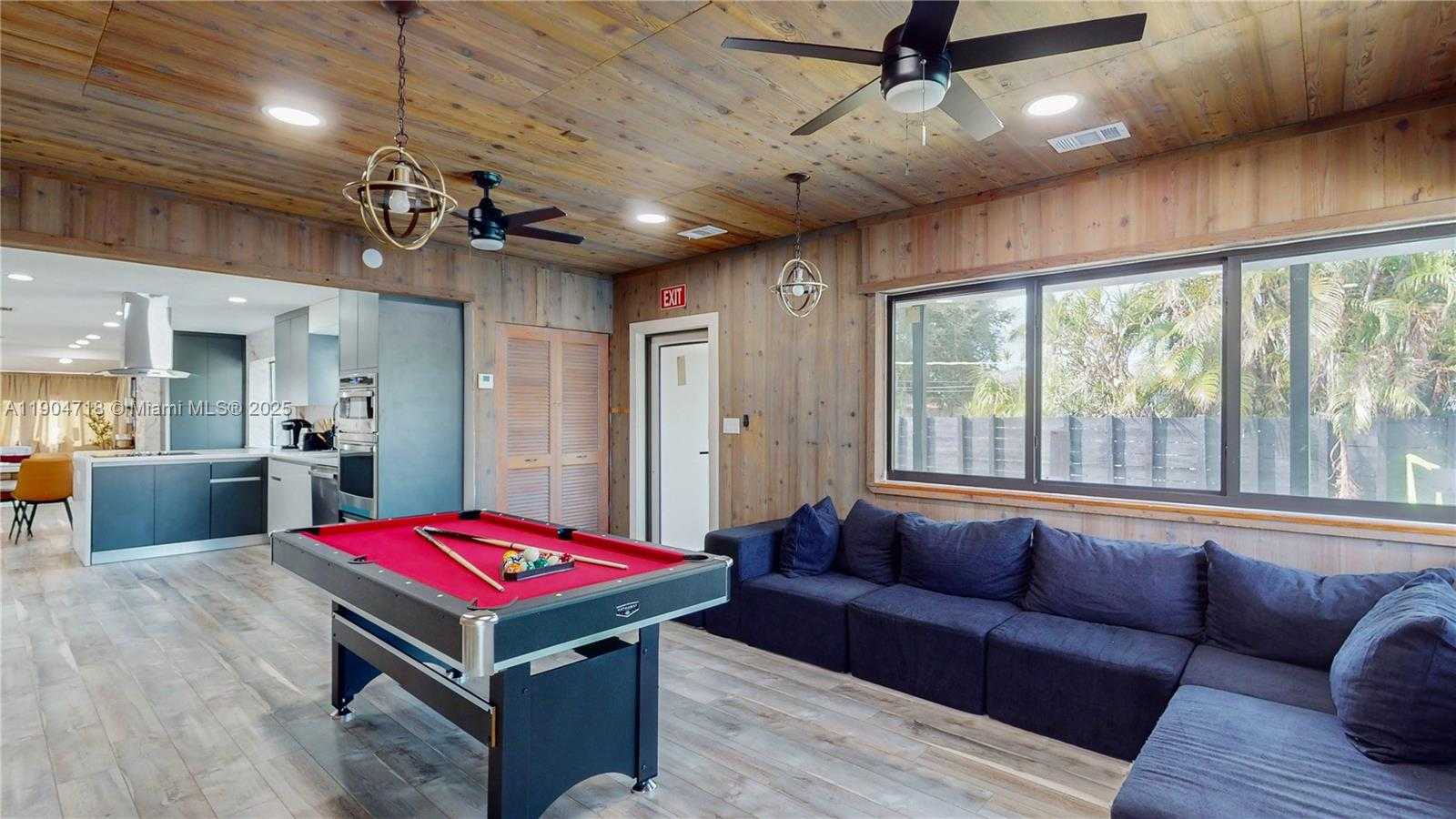 Small Image of 2525 GARFIELD ST, Hollywood Number 53